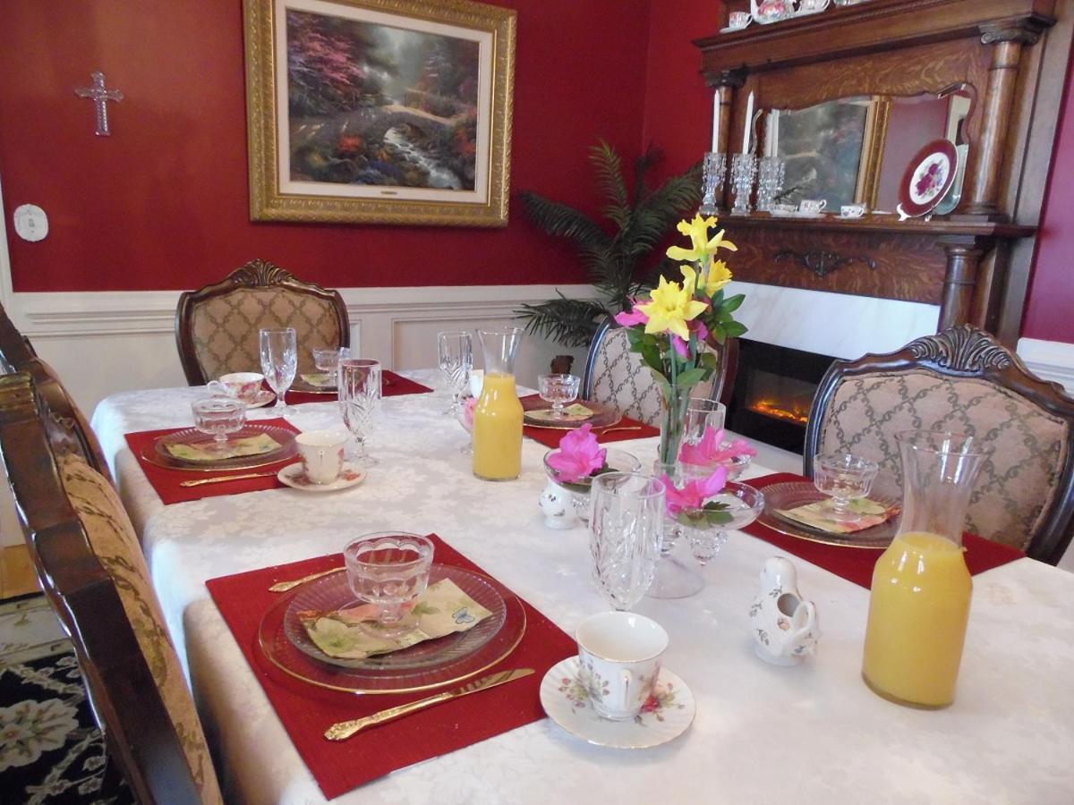 Caroline'S Bed And Breakfast Summerville Exteriör bild